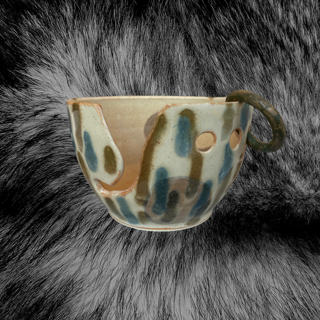 yarn bowl with pierced loop